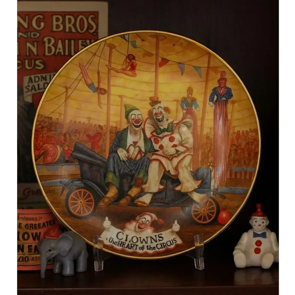 Ringling Bros. Vintage 1982 Collectors Plate • 